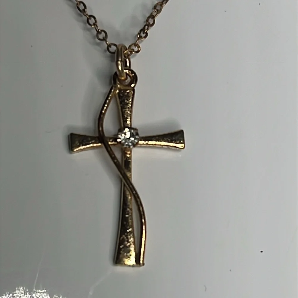 14K gf Vintage Cross with Small Diamond 9” drop Chain Necklace